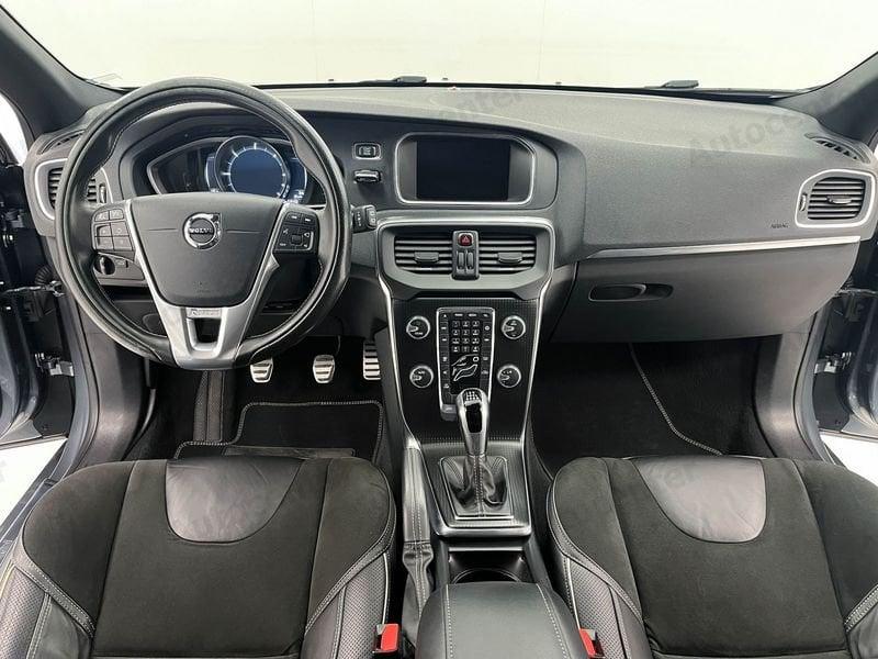 Volvo V40 V40 D2 R DESIGN MOMENTUM