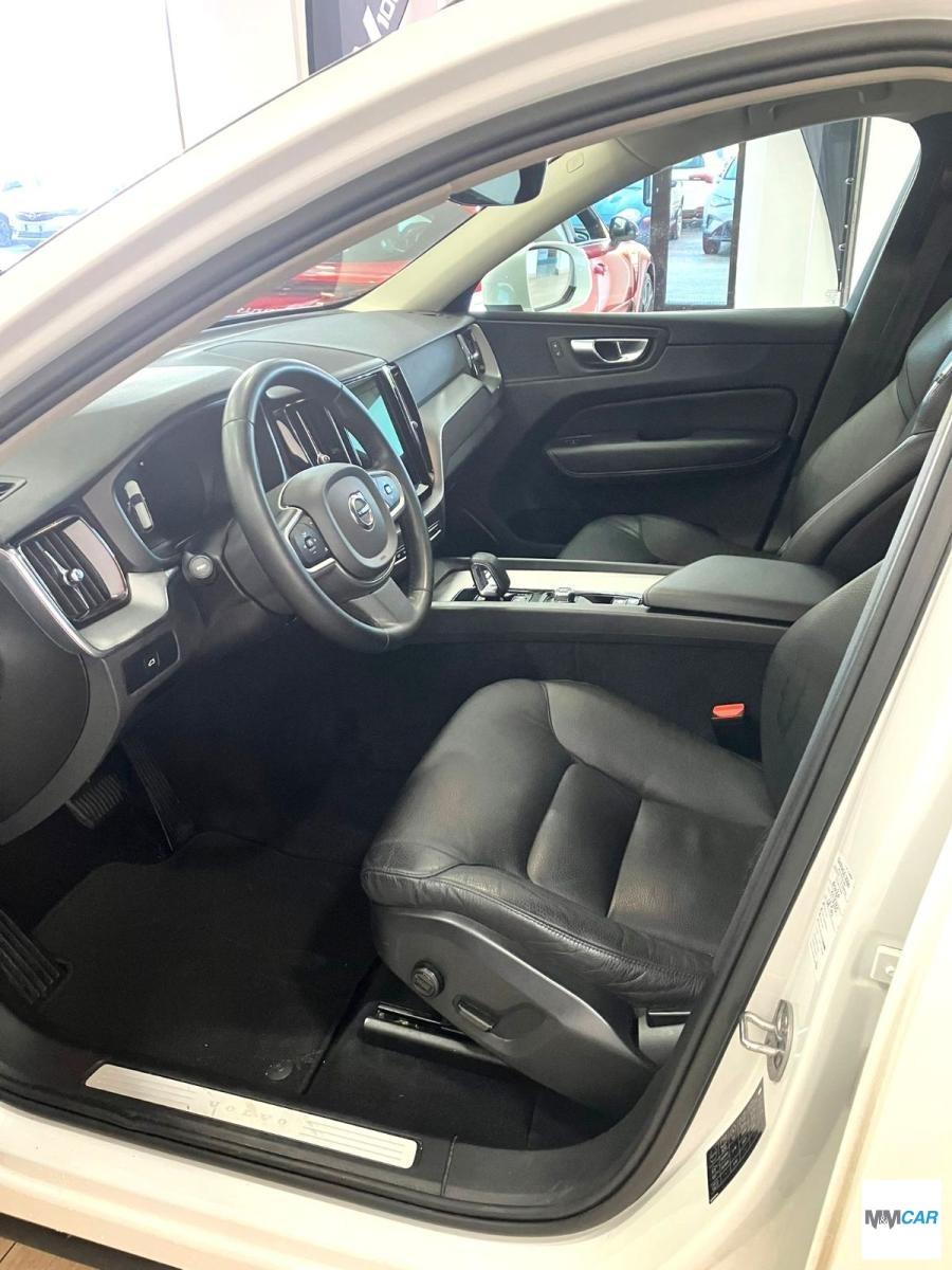 VOLVO - XC60 - Scegli Versione