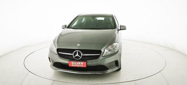 MERCEDES-BENZ A 220 d Automatic Business