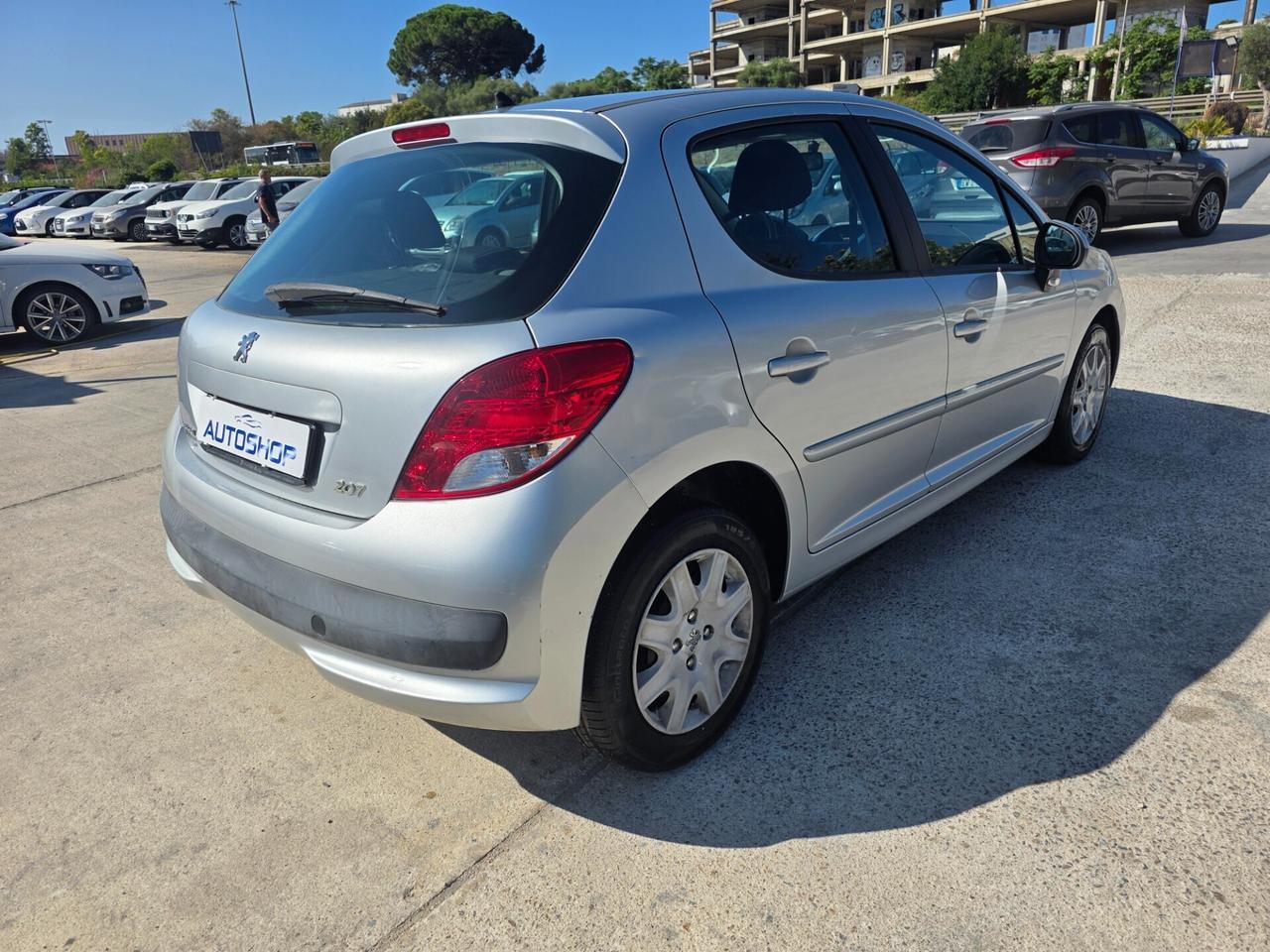 Peugeot 207 1.4 8V 75CV Energie