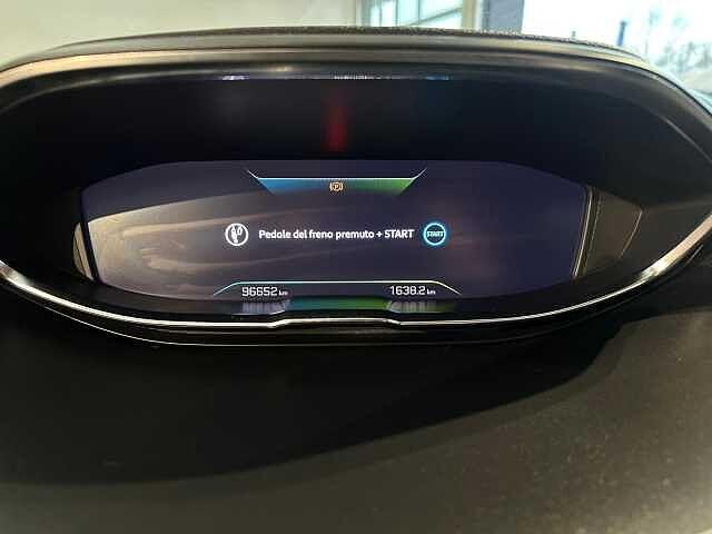 Peugeot 3008 Hybrid 225 e-EAT8 Allure