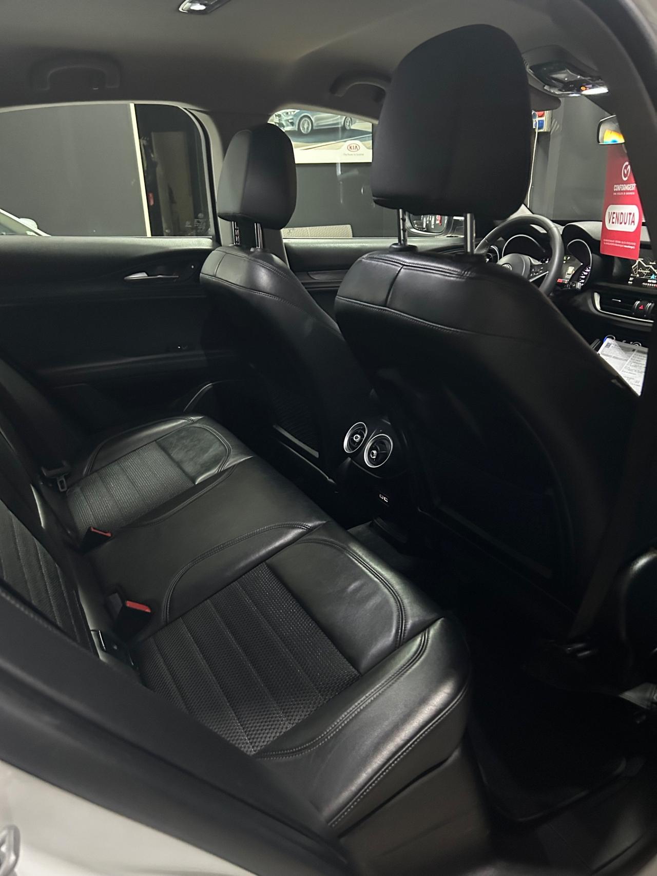 Alfa Romeo Stelvio 2.2 Turbodiesel 150 CV AT8 RWD Super