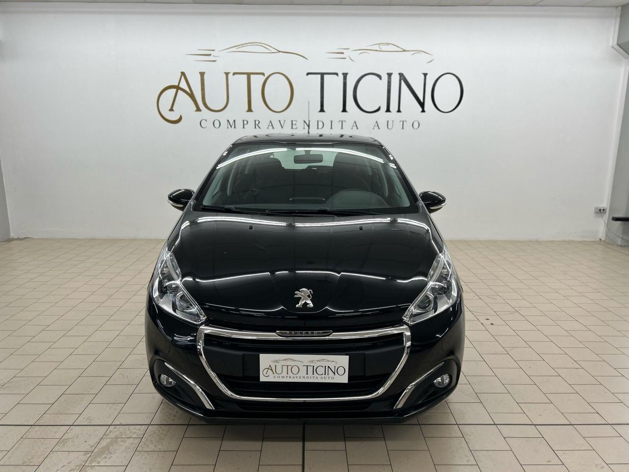 Peugeot 208 PureTech 82 5 porte Allure