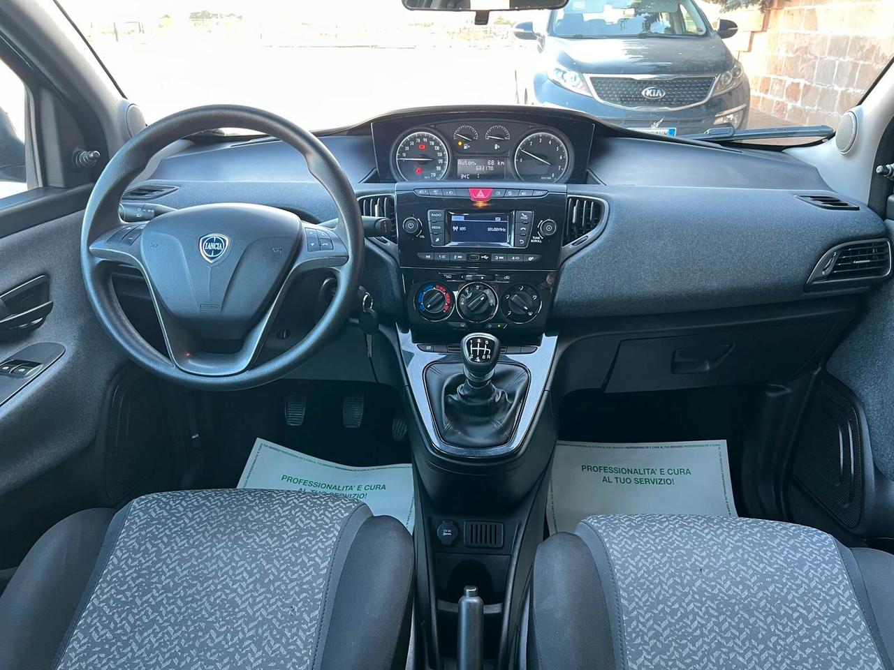 Lancia Ypsilon 1.0 FireFly 5 porte S&S Hybrid UnYca