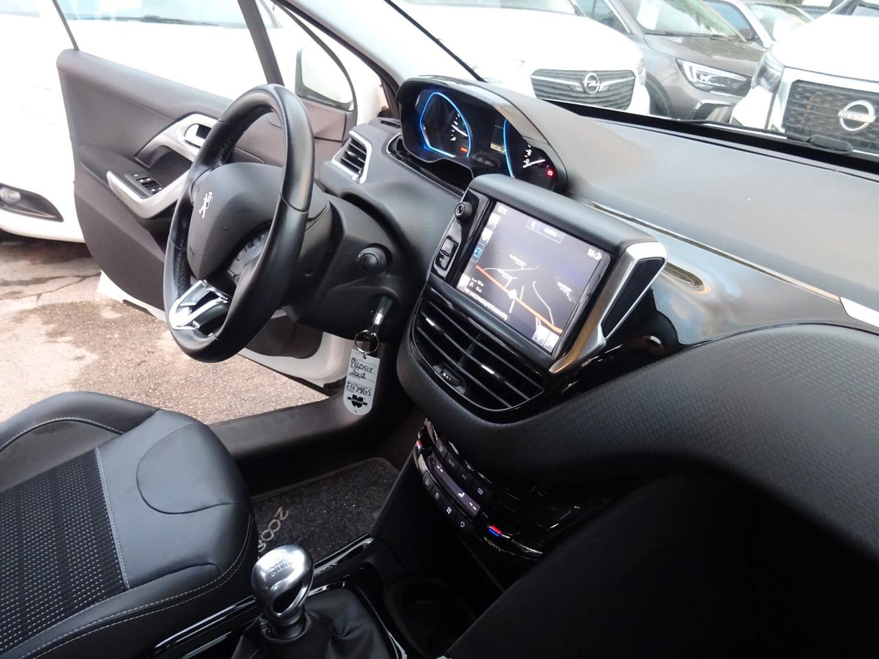 Peugeot 2008 BlueHDi 120 Allure