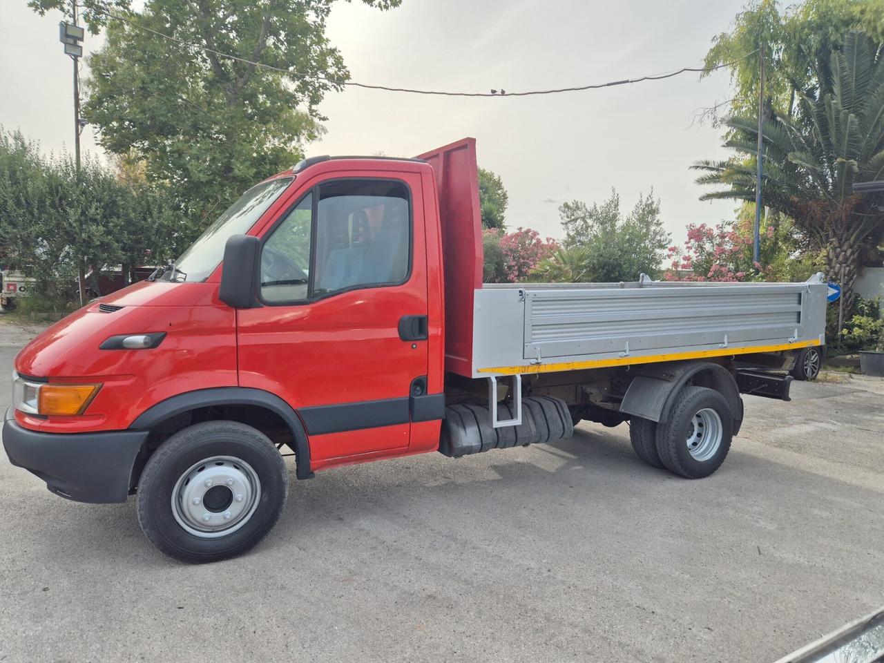 Iveco 65C15 Ribaltabile Patente C