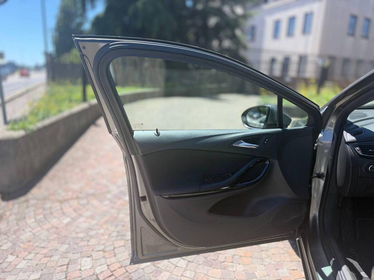 Opel Astra 1.4 t Innovation s&s 150cv auto my19