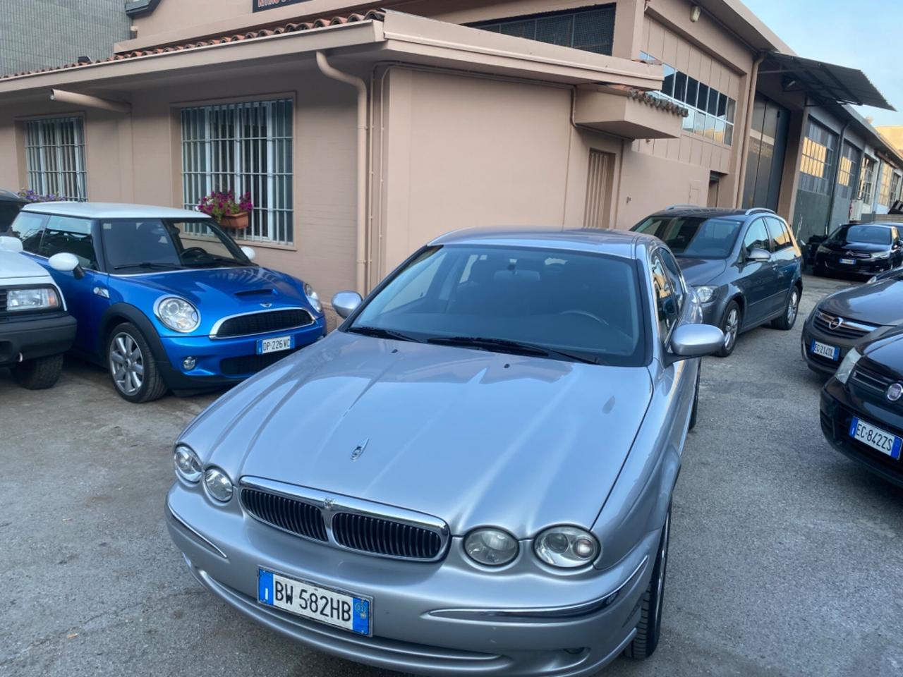 Jaguar X-Type 2 litri V6 24V cat Executive