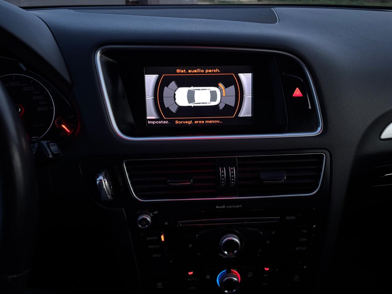 Audi Q5 2.0 TDI 177CV S line. QUATTRO S tronic