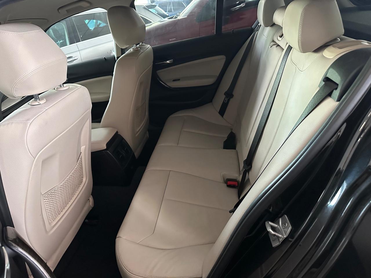 Bmw 118 118d 5p. Advantage