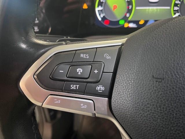 Volkswagen Golf 1.0 eTSI EVO DSG Life HYBRID