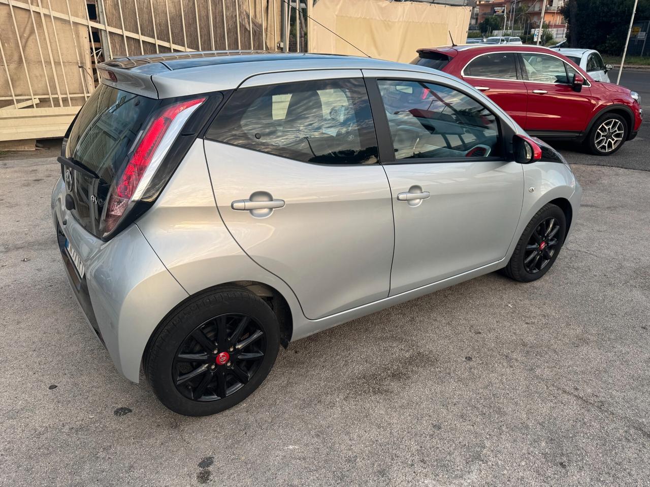 Toyota Aygo 1.0 BENZ 2017