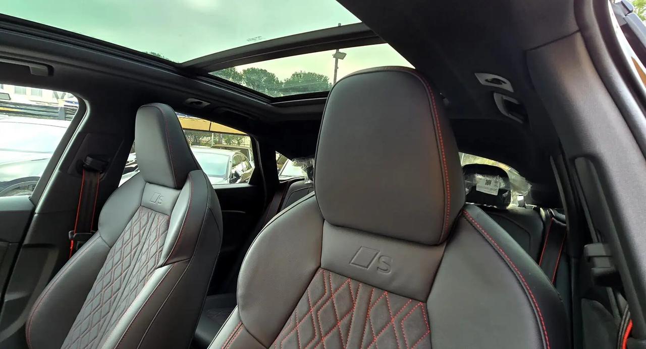 Audi Q5 Sportback tdi mhev+ Launch Edition S line Quattro