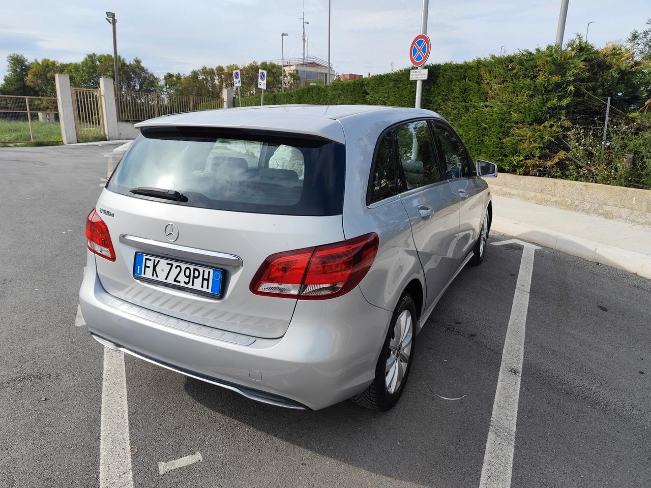 Mercedes-benz B 180 d FULL 70.000 KM