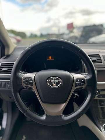 Toyota Avensis Avensis Wagon 2.0 d-4d Lounge