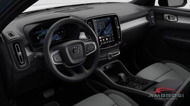 VOLVO XC40 B3 Mild hybrid Benzina Plus Dark