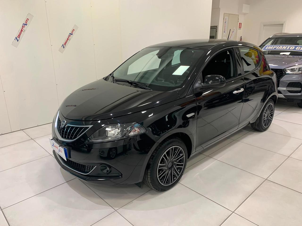 LANCIA YPSILON 1.0 HYBRID - OK NEOPATENTATI
