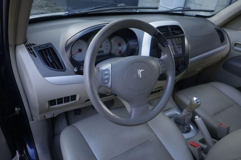 DR AUTOMOBILES dr5 DR AUTOMOBILES dr5 dr5 1.6 16V Bi-Fuel GPL 80KW ANNO 2010