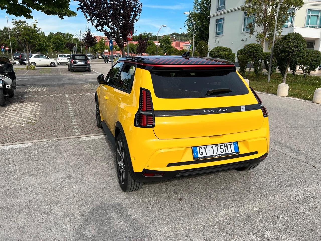 Renault 5 E-Tech Electric 5 E-Tech Electric 150 CV Comfort Range AC 11 Iconic Cinq