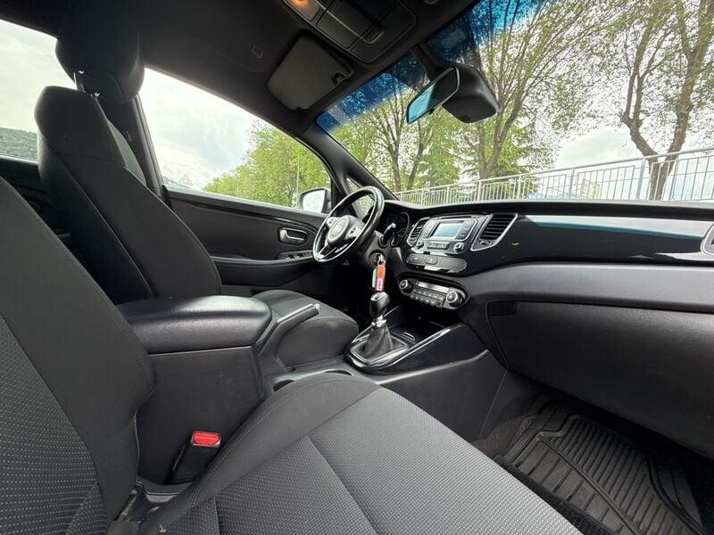 KIA Carens 1.7 CRDi 115CV Class 7 Posti