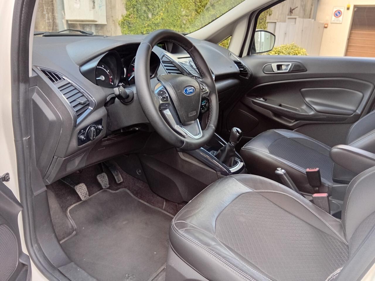 Ford EcoSport 1.5 110 CV Titanium MANEGGEVOLE NELLA GUIDA