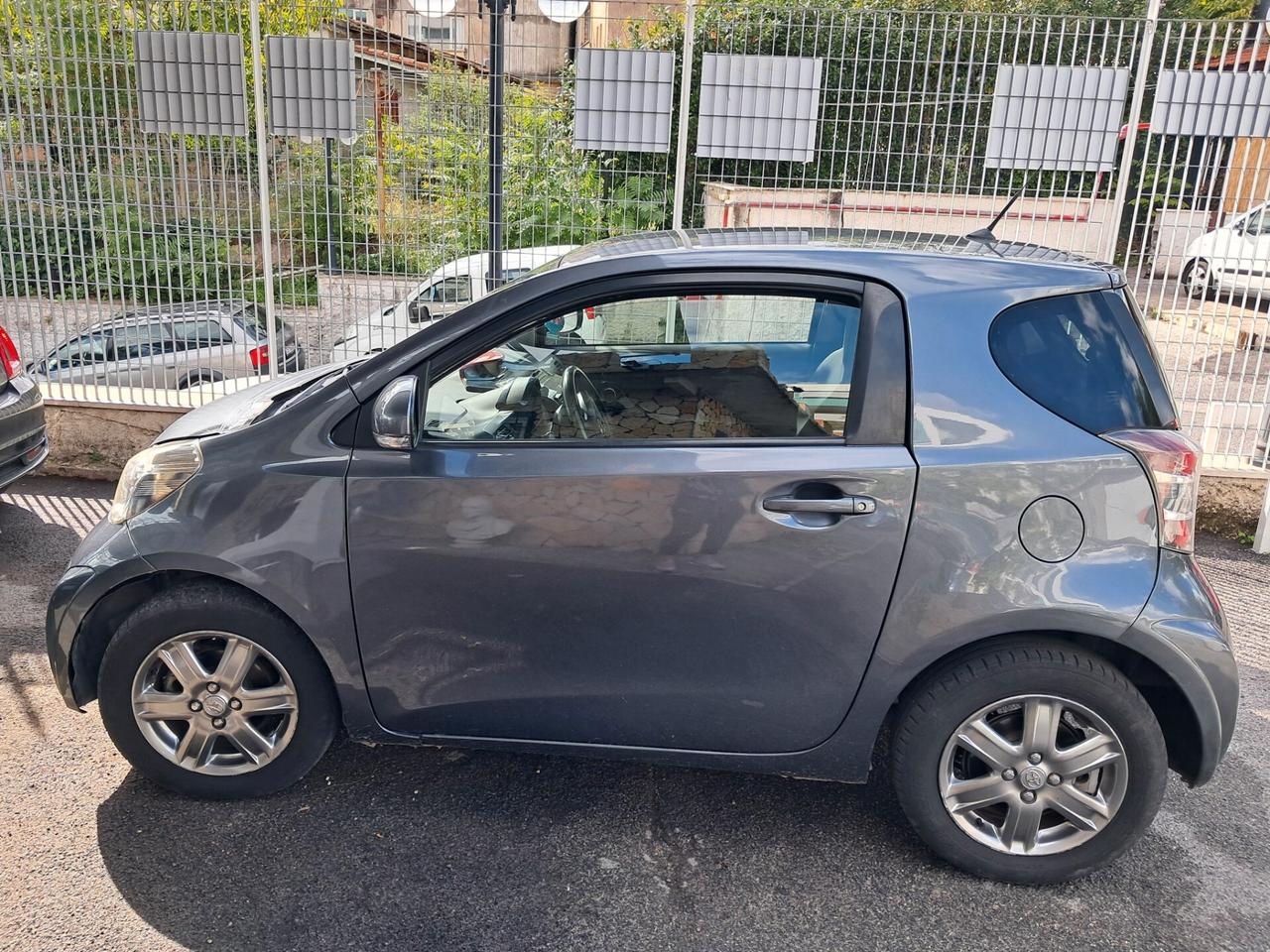 Toyota iQ 1.0 CVT High