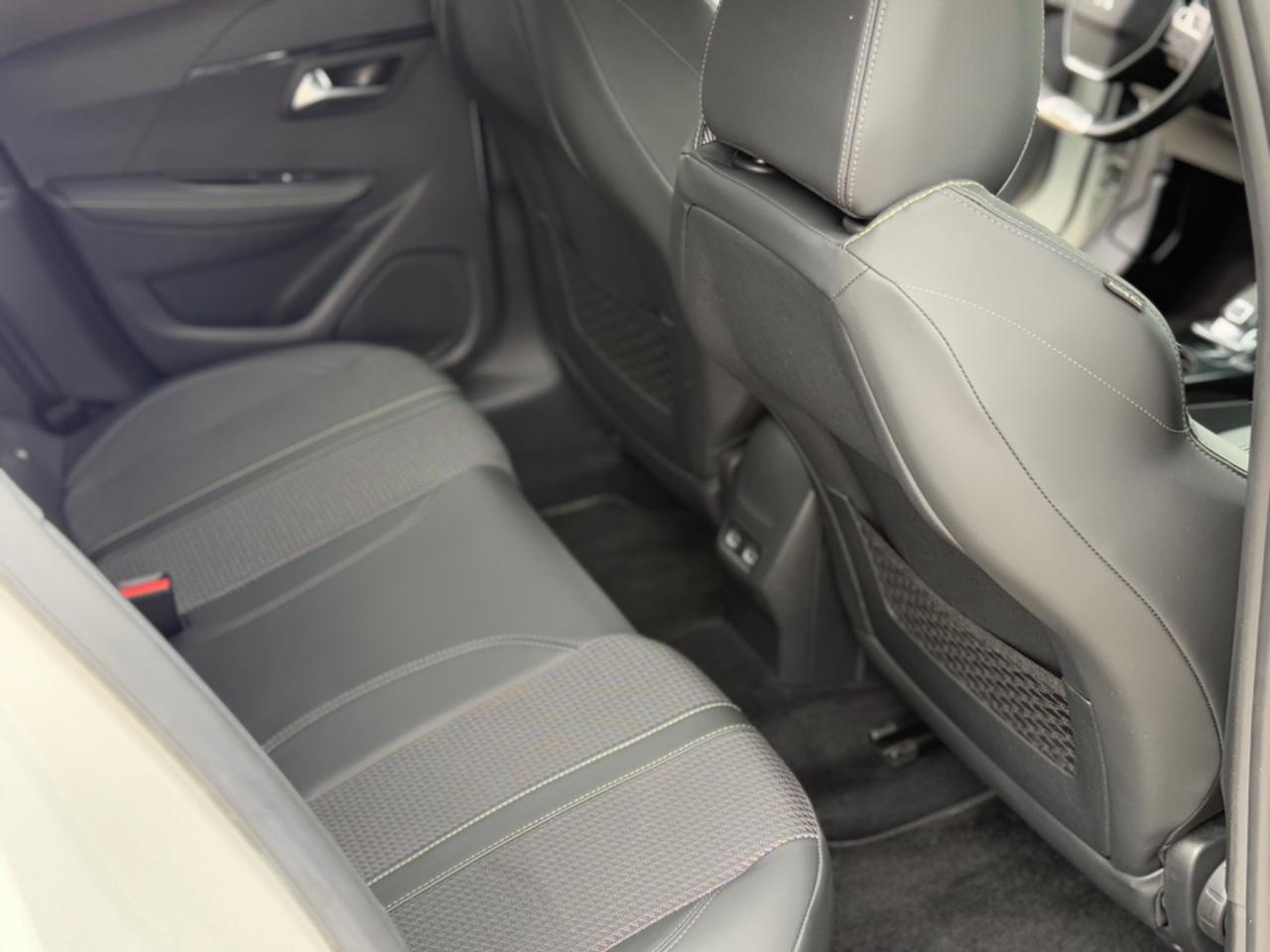 Peugeot 208 Automatica! 5p GT Line