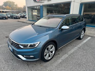 Volkswagen Passat 2.0 BiTDI 4MOTION DSG Highline BlueMotion Technology