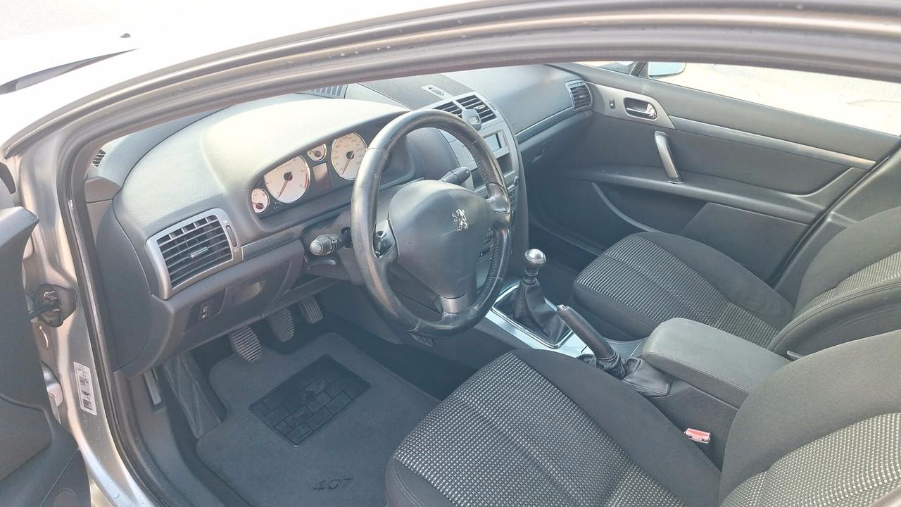 Peugeot 407 2.0 HDi Premium