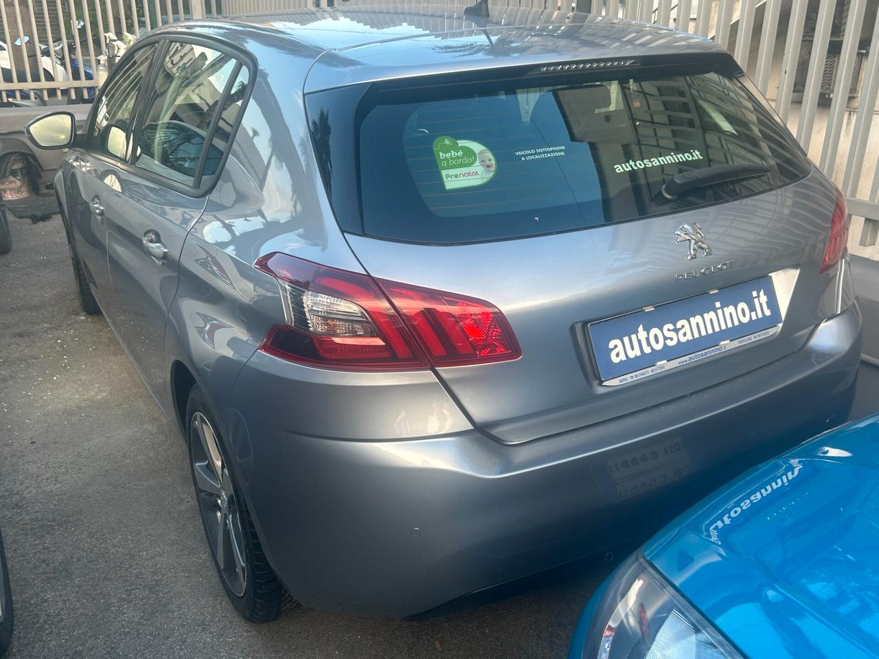 Peugeot 308 BlueHDi 100 S&S Business