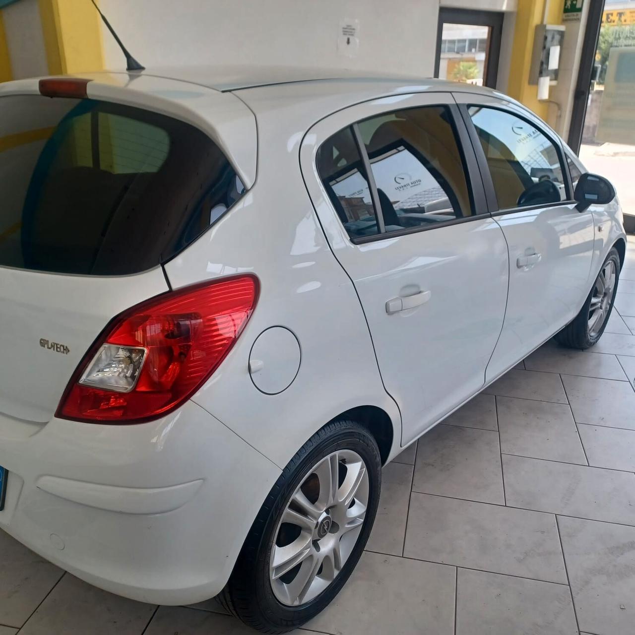 BENZ/GPL DI FABBRICA CORSA 1.2 MECCANICAMENTE PERFETTA