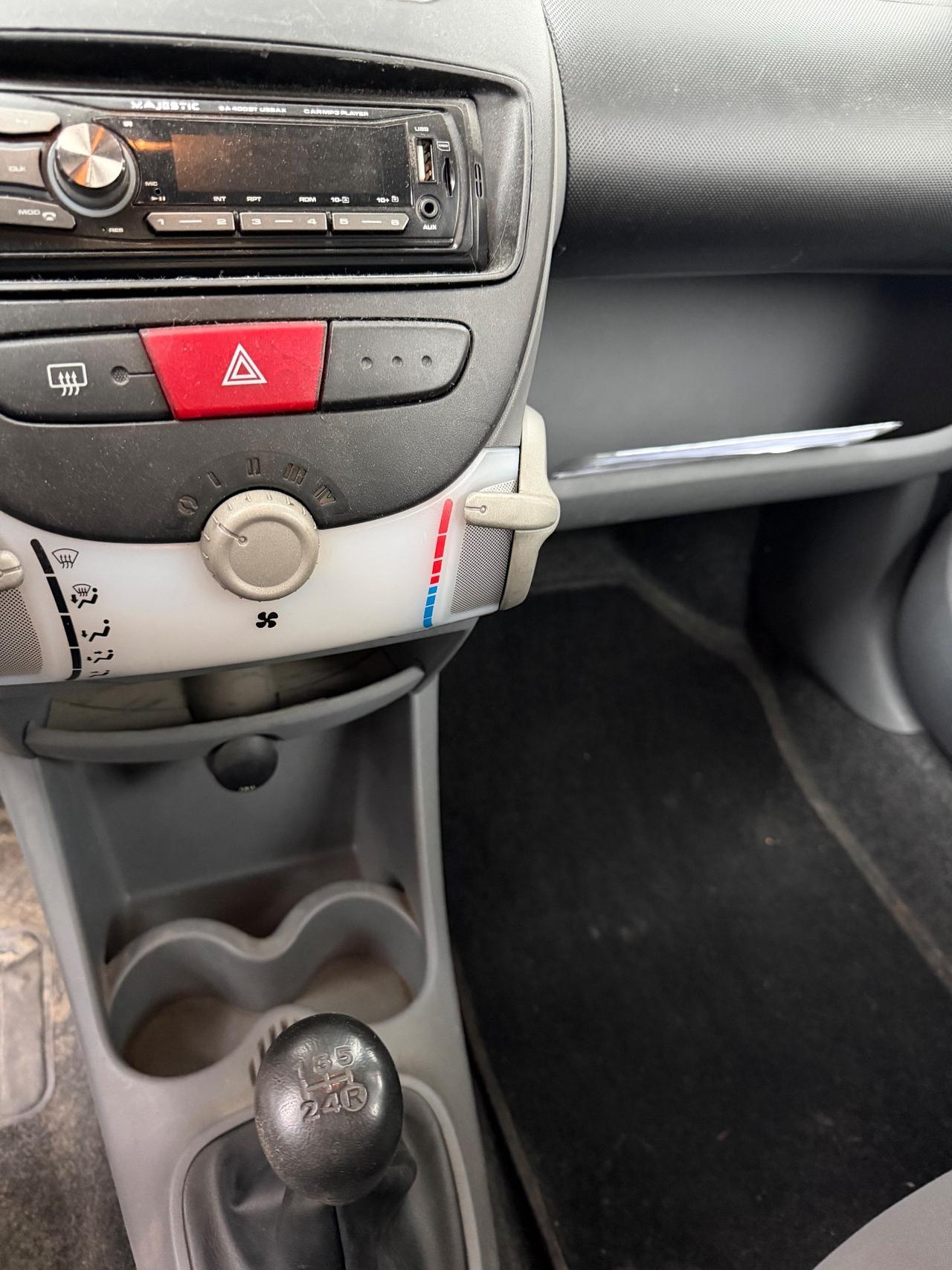 Peugeot 107 1.0 68CV 3p. Desir