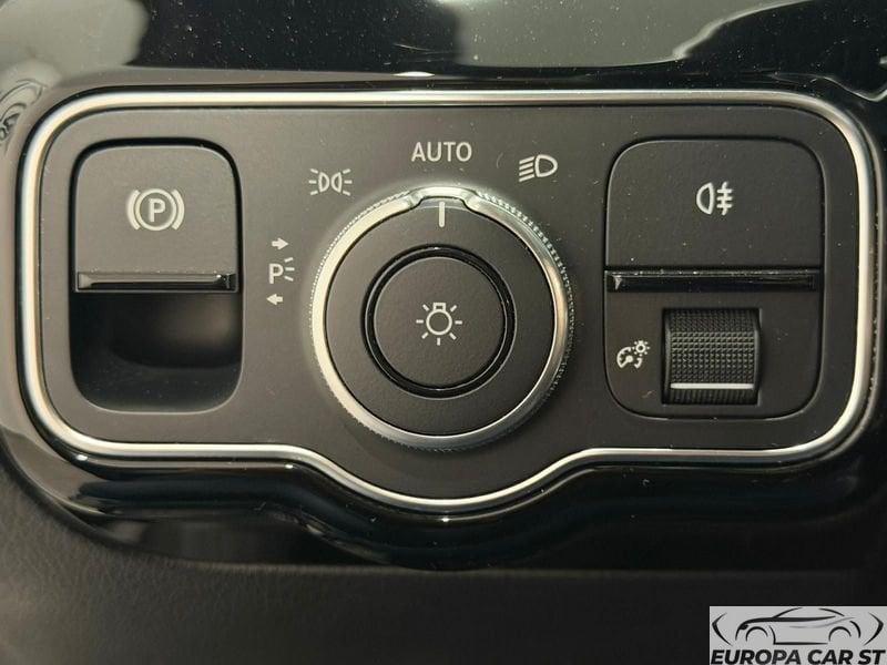 Mercedes-Benz Classe A A 180 d Automatic Premium AMG Line