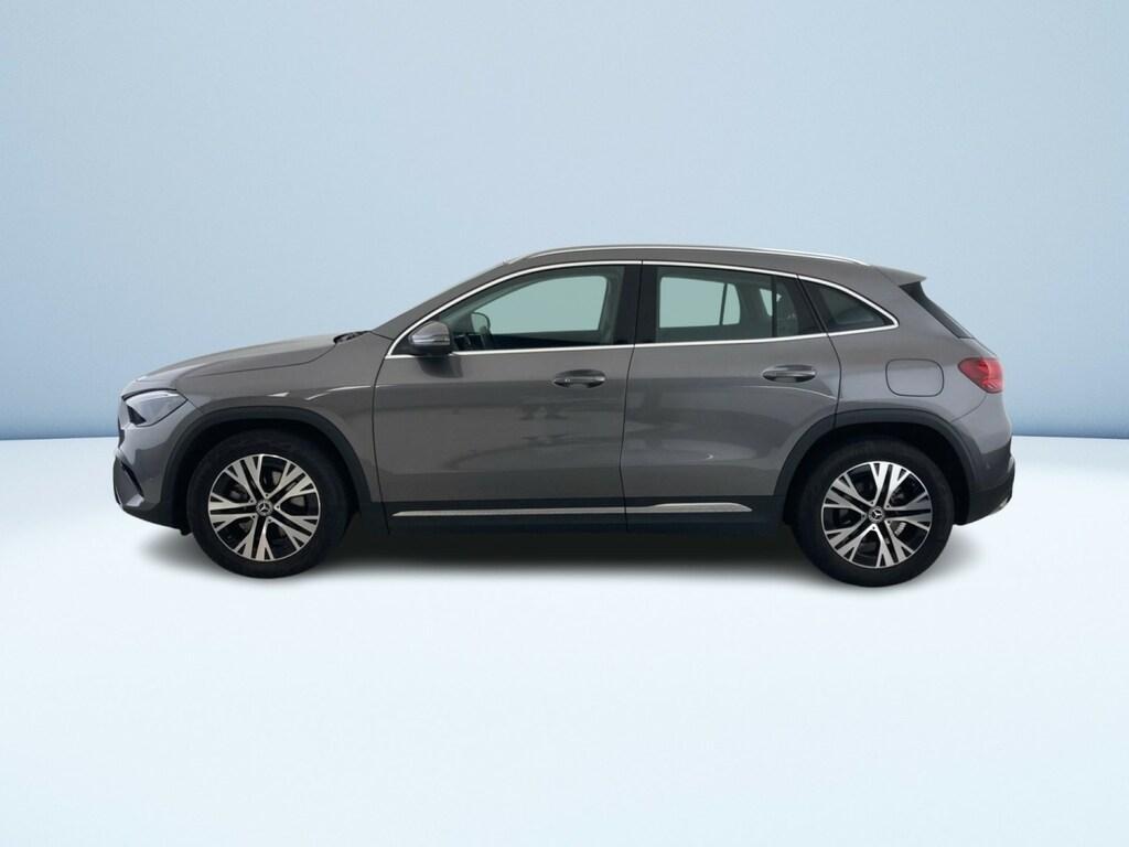 Mercedes GLA 180 180 D Progressive Advanced 8G-DCT