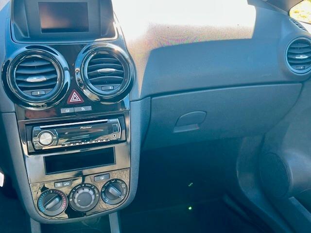 Opel Corsa 1.2 3 porte - 2013