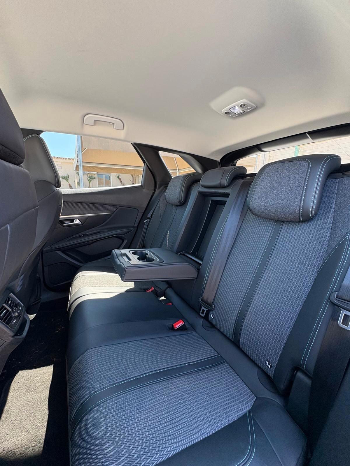 Peugeot 3008 BlueHDi 130 S&S EAT8 Allure Pack