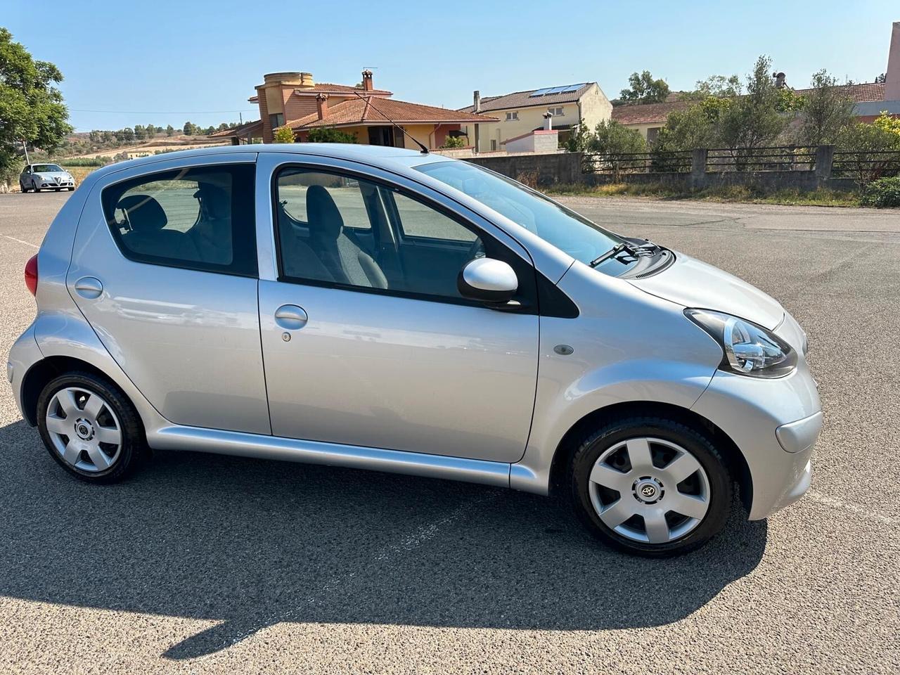 Toyota Aygo 1.0 12V VVT-i 5 porte