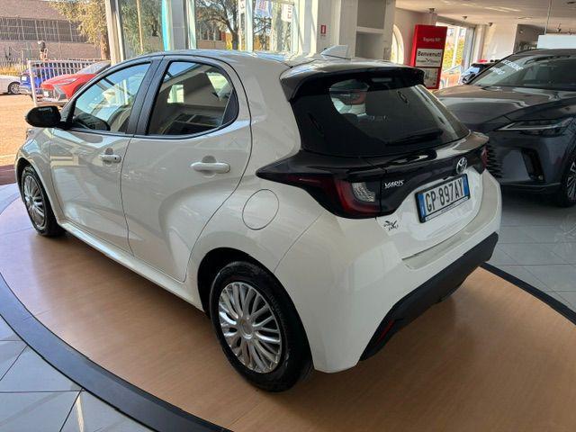 TOYOTA Yaris 1.5 Hybrid 5 porte Active