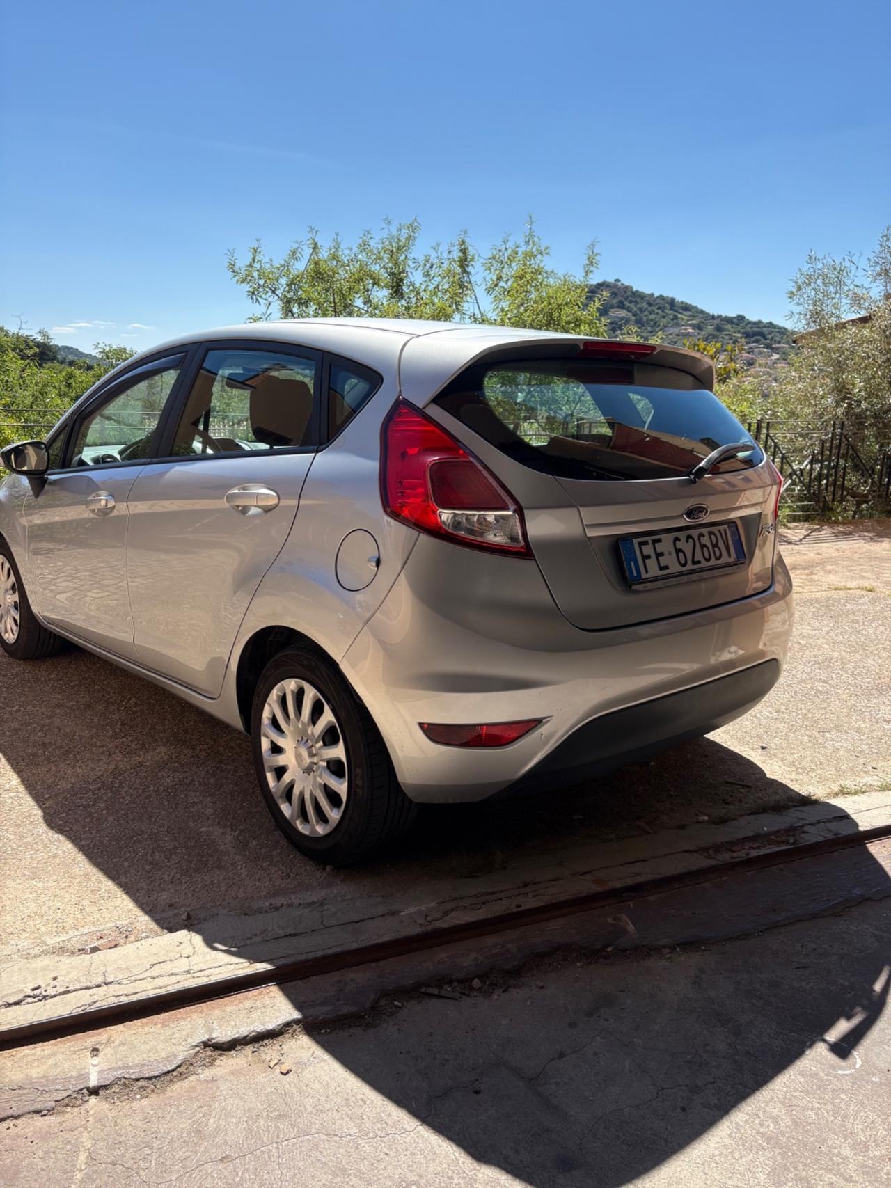 Ford Fiesta 1.5 TDCi 75CV 5 porte Black & White Edition