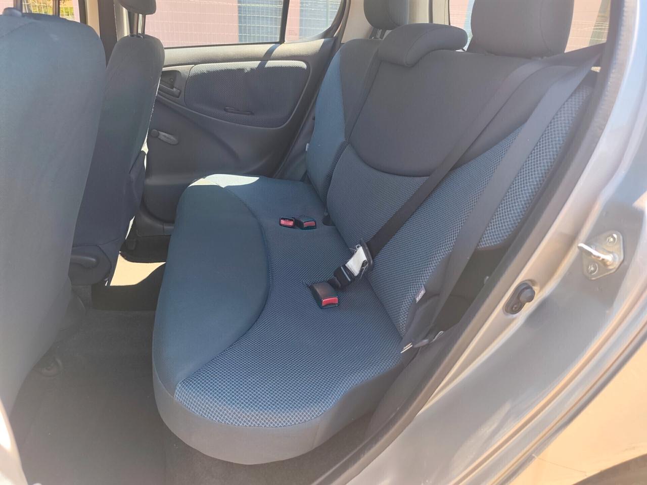 Toyota Yaris 1.0i Benz euro 4 5 porte