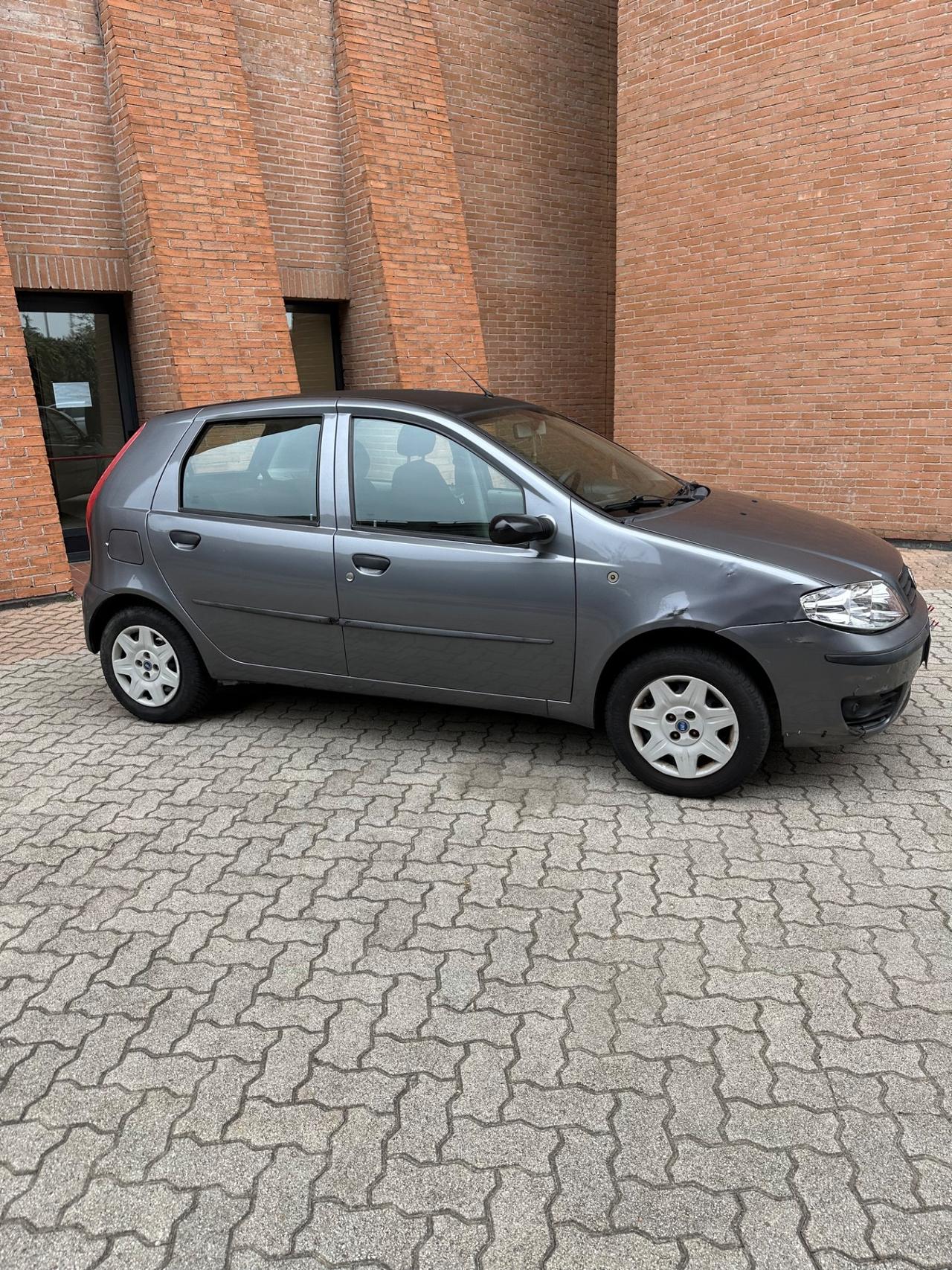 Fiat Punto 1.2i cat 5 porte EL