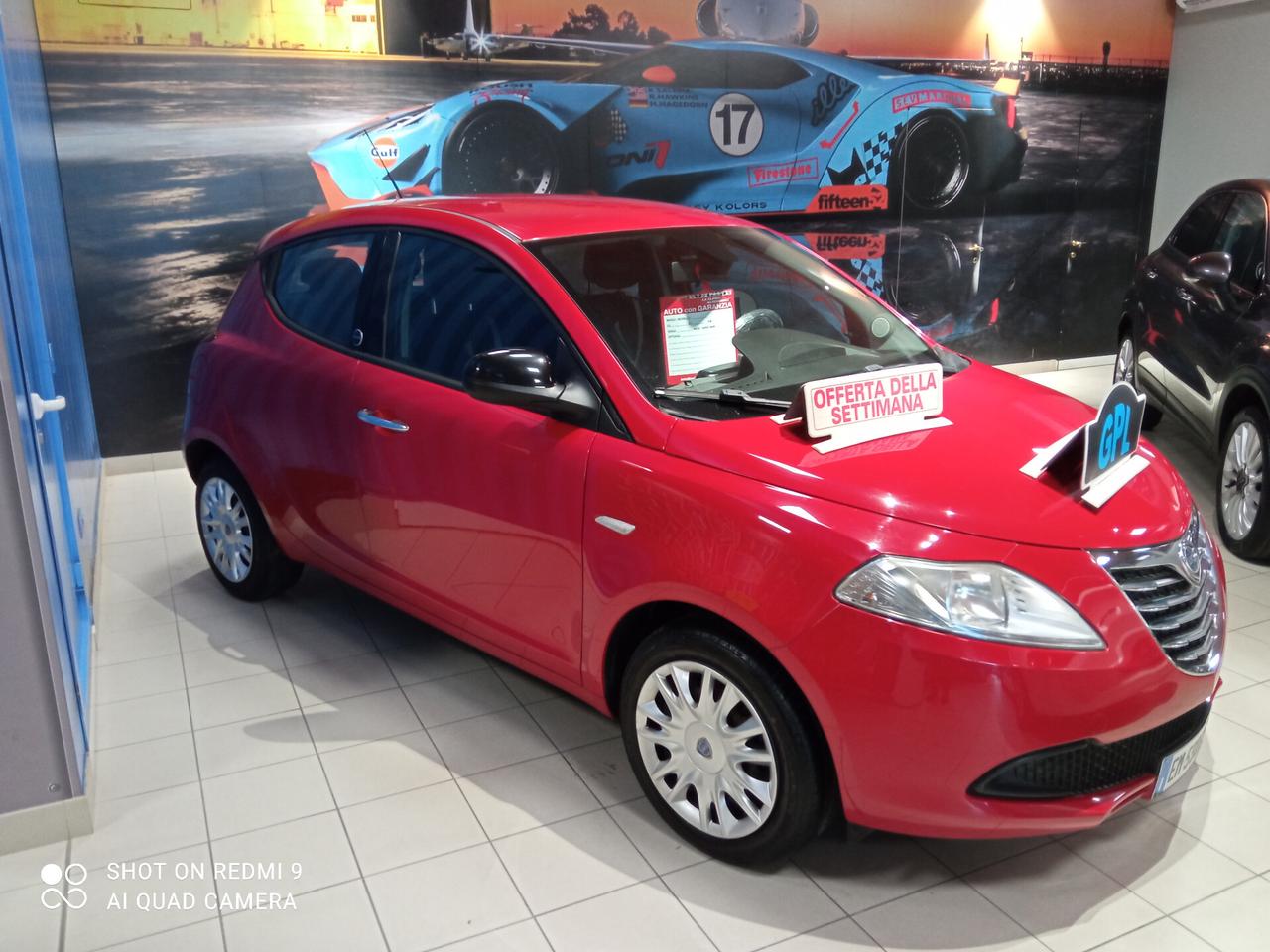Lancia Ypsilon 1.2 69 CV 5 porte Ecochic Gold