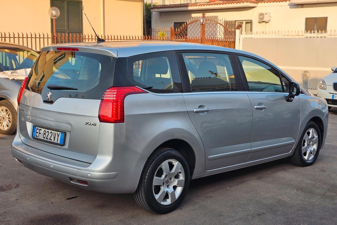 Peugeot 5008 1.6 HDi 112CV Premium 7 posti