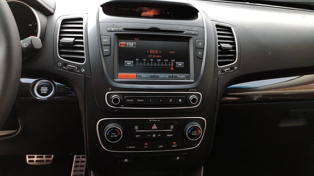 Kia Sorento 2.2 CRDI Automatic AWD Platinum