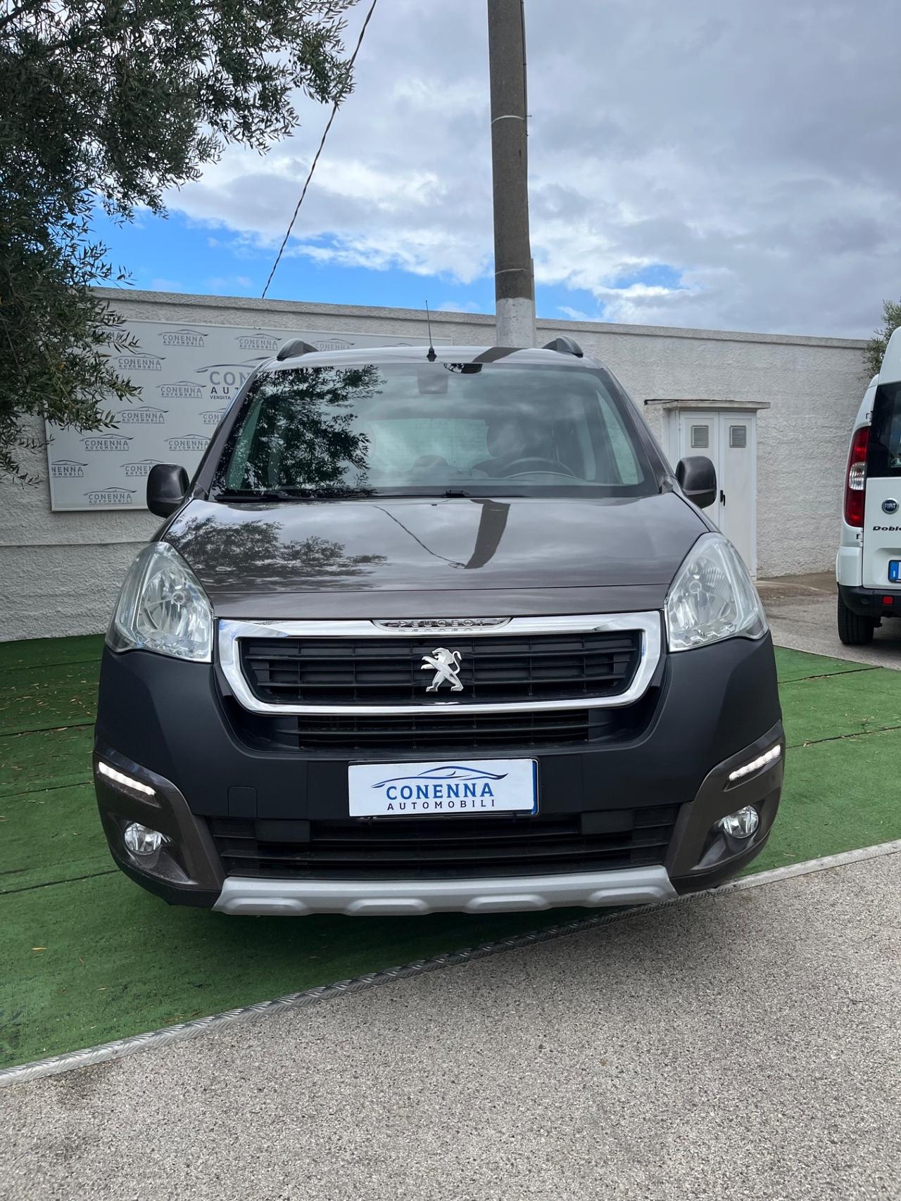 Peugeot Partner Tepee BlueHDi 120 S&S Outdoor