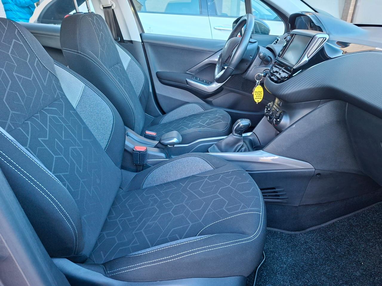 Peugeot 2008 PureTech 82 Active DISTRIBUZ .ESEGUITA