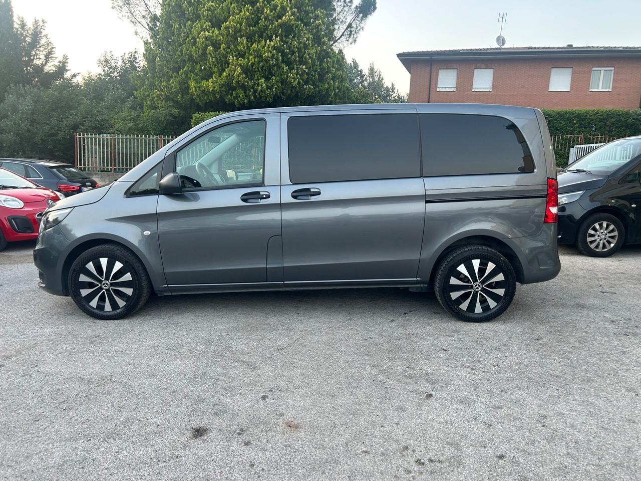 Mercedes-benz Vito 2.2 119 CDI Mixto Automatico