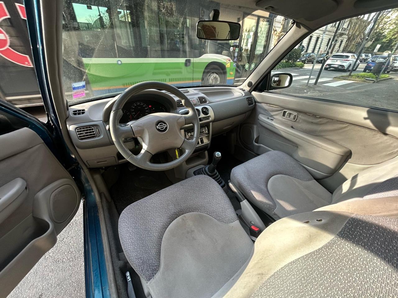 Nissan Micra 1.0i 16V cat 3 porte Luxury NEOPATENTATI