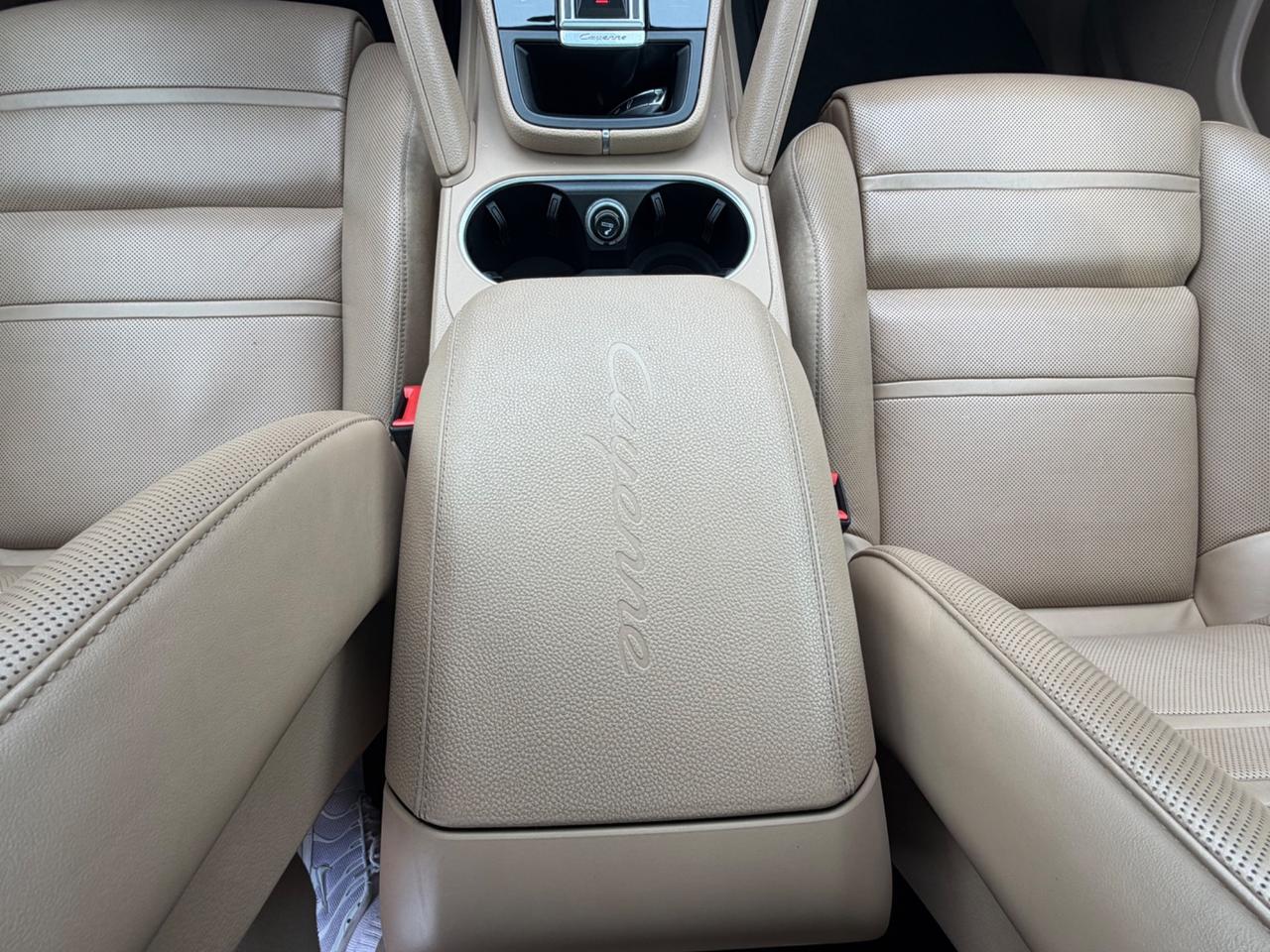 Porsche Cayenne Coupé 3.0 V6 Platinum Edition IVA ESPOSTA