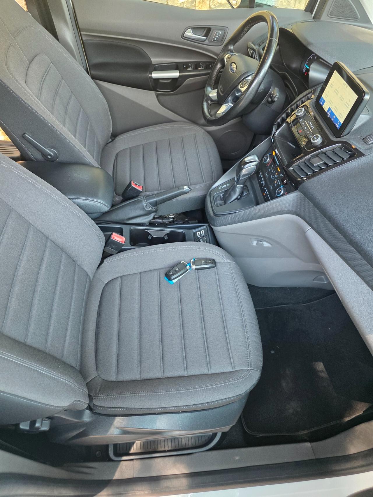 Ford Tourneo Connect 1.5 TDCi 120 CV aut. Titanium "IVA COMPRESA "